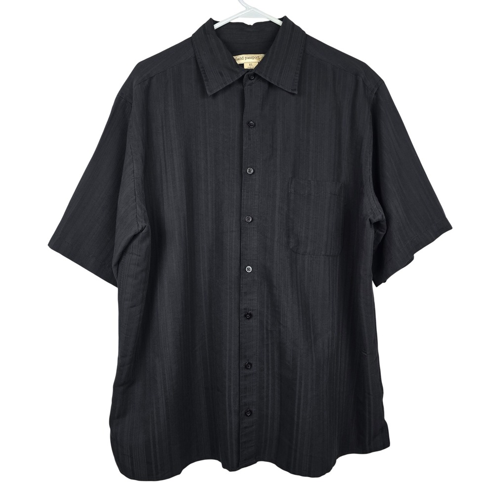 Island Passport Mens XL Black Textured Short Sleeve Button Down Camp Shirt Rayon